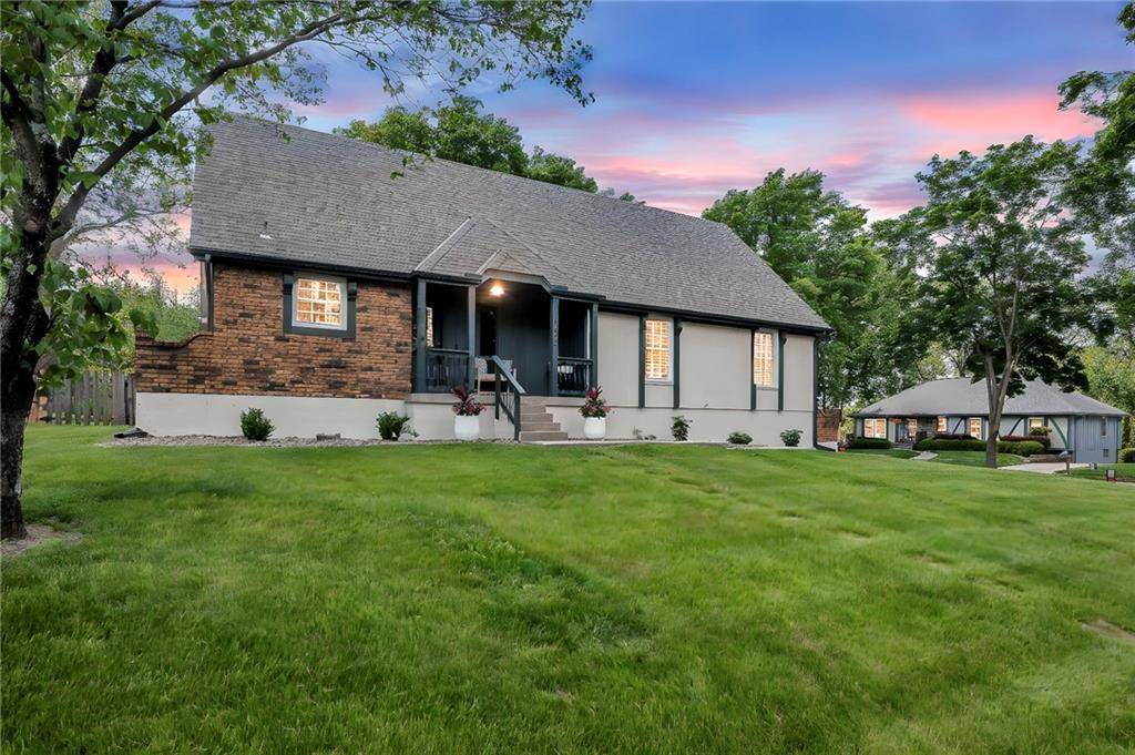 Blue Springs, MO 64015,1012 SW Brave CIR