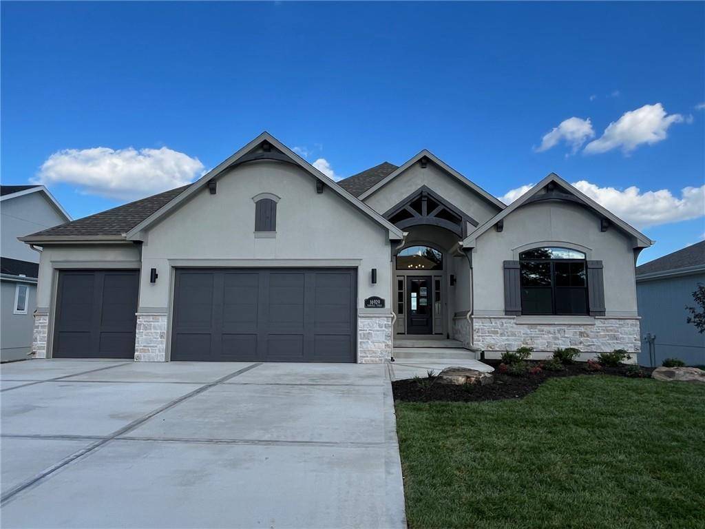 Overland Park, KS 66221,16929 Parkhill ST