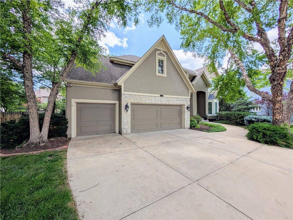 Lenexa, KS 66219,17415 W 84th ST