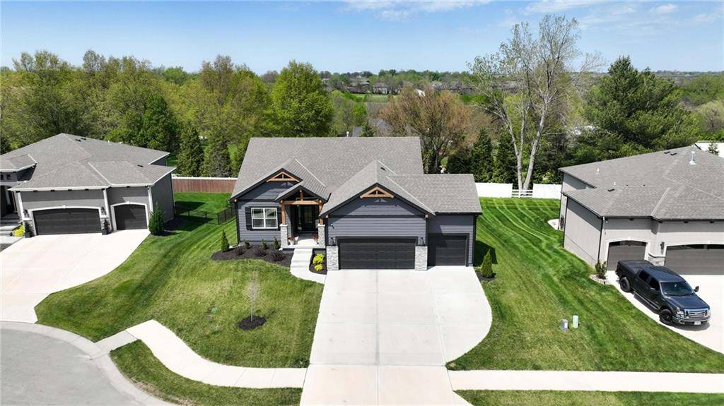 Lee's Summit, MO 64082,1924 SW Hightown DR