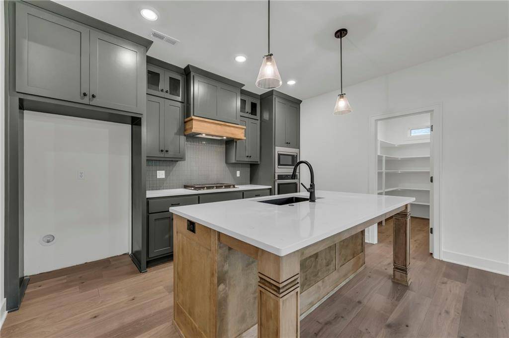 502 Seventh ST Smithville, MO 64089