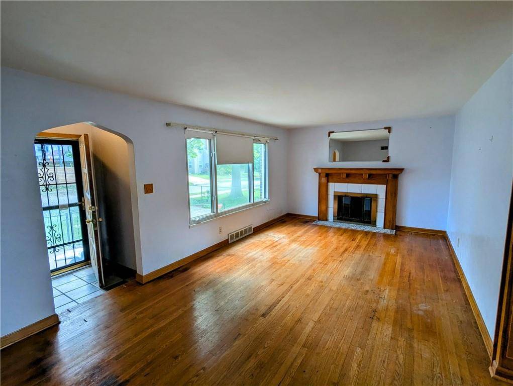 Kansas City, MO 64131,710 E 73rd ST