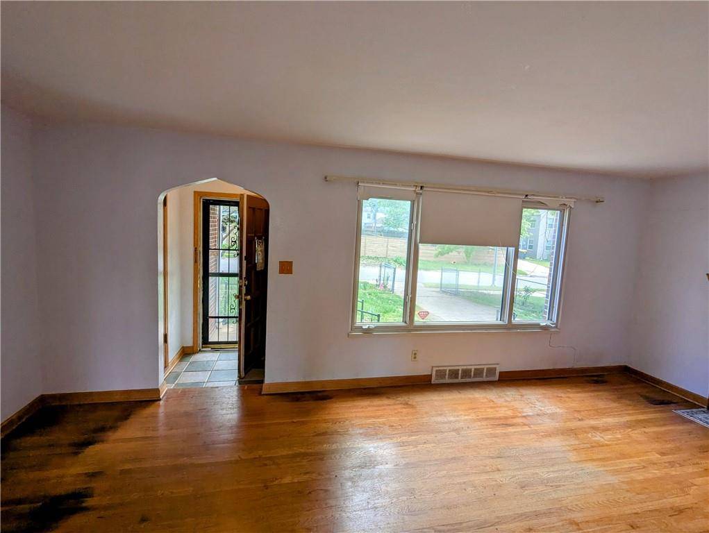 Kansas City, MO 64131,710 E 73rd ST