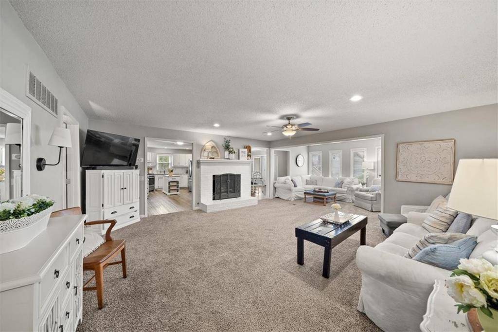 Grandview, MO 64030,13323 Crystal AVE