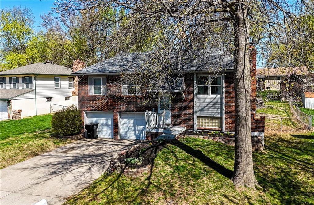 Independence, MO 64056,19708 E 17th CT