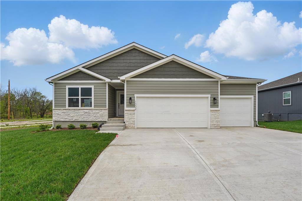 Raymore, MO 64083,1002 Branchwood LN