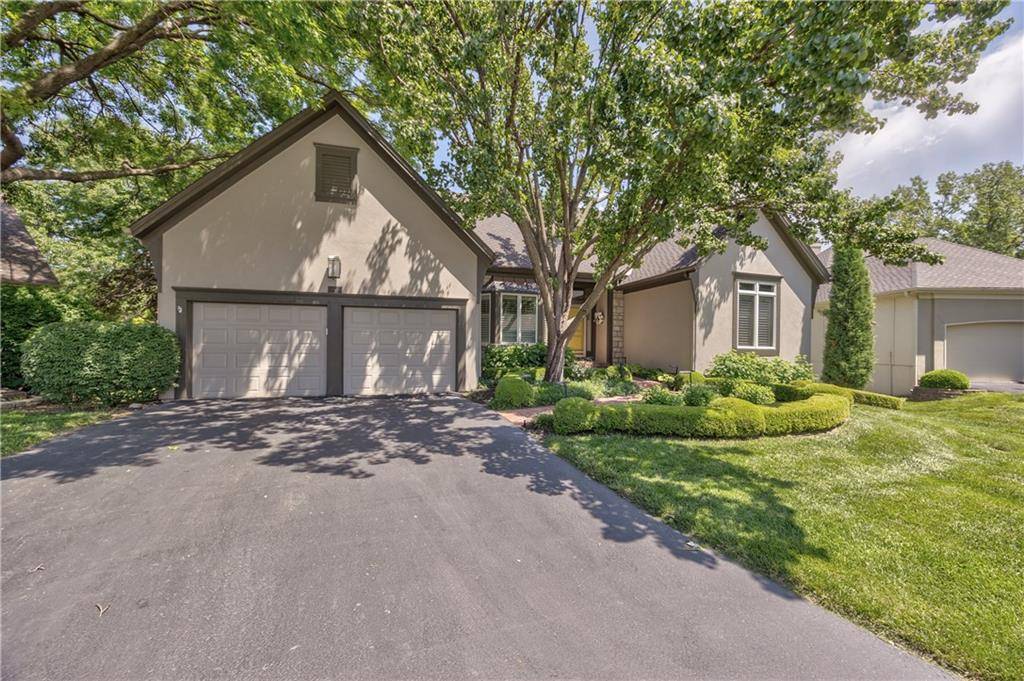 Overland Park, KS 66207,5400 W 97 CIR #W