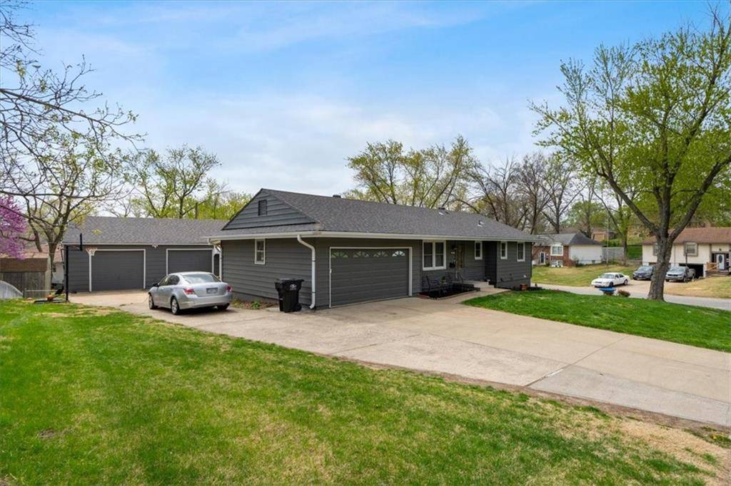 Independence, MO 64055,17011 E 31st TER #S