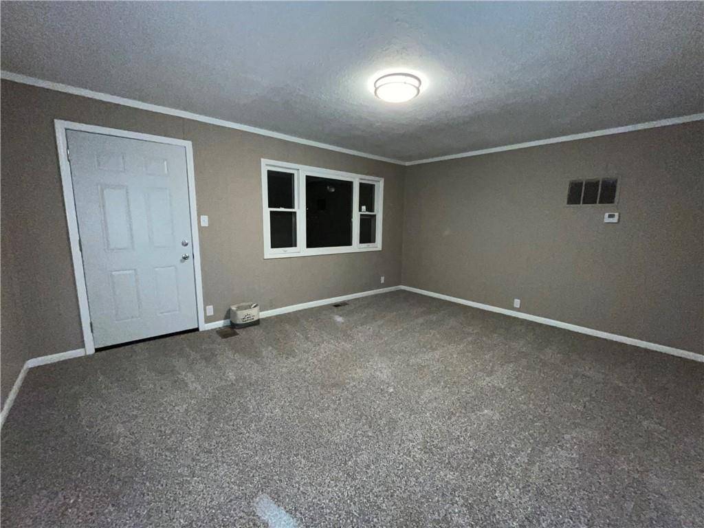 Kansas City, MO 64118,606 NE 76th ST