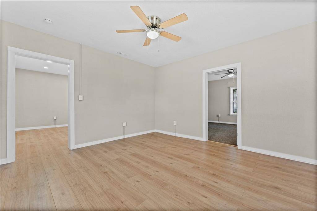 Lexington, MO 64067,2110 Aull LN