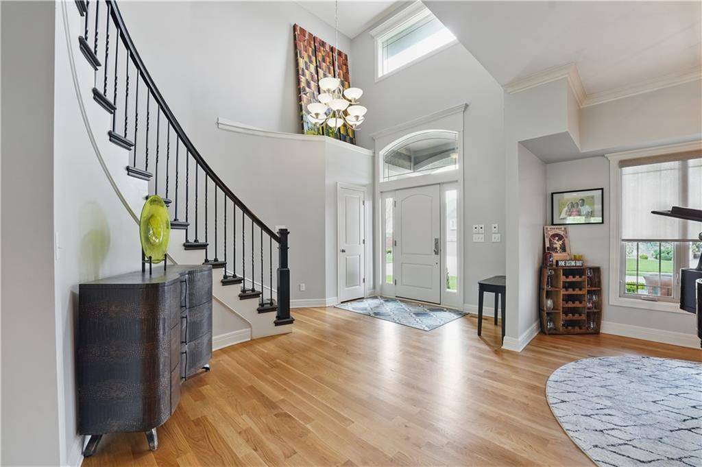 Lee's Summit, MO 64086,517 NE Spring Creek PL