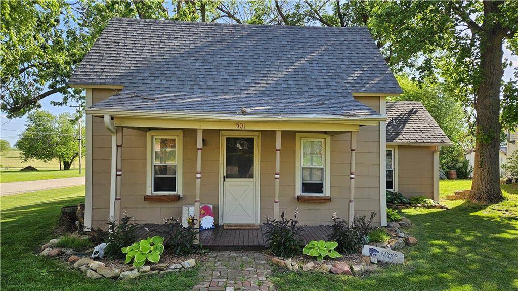 Nortonville, KS 66060,501 Elm ST