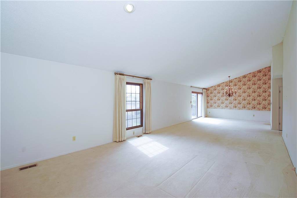Overland Park, KS 66214,9601 Nieman PL