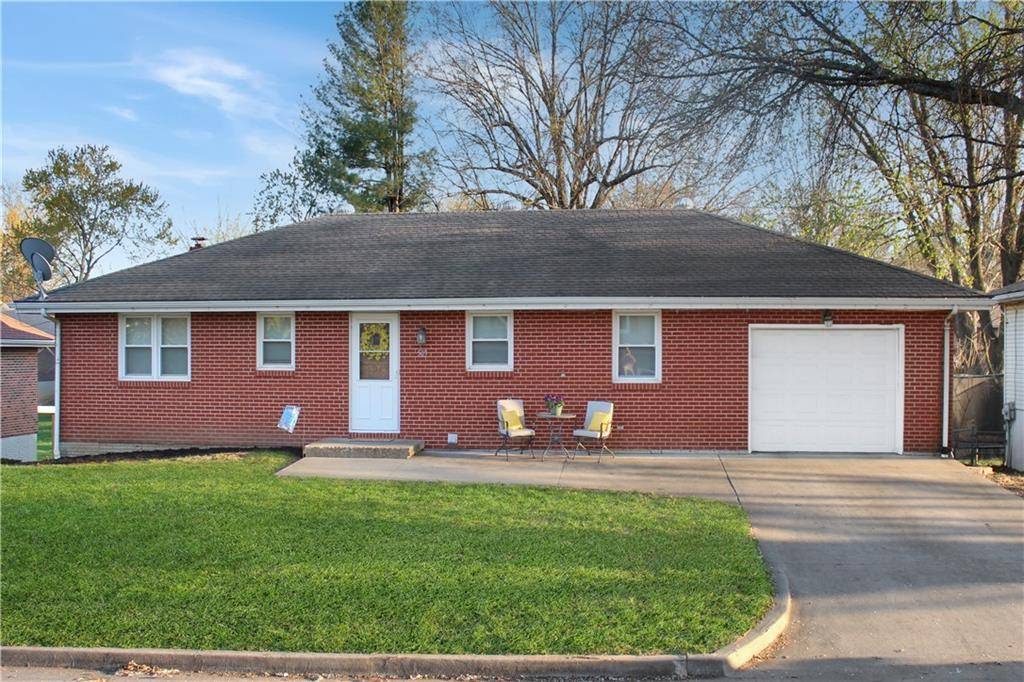 Higginsville, MO 64037,509 W 30th ST