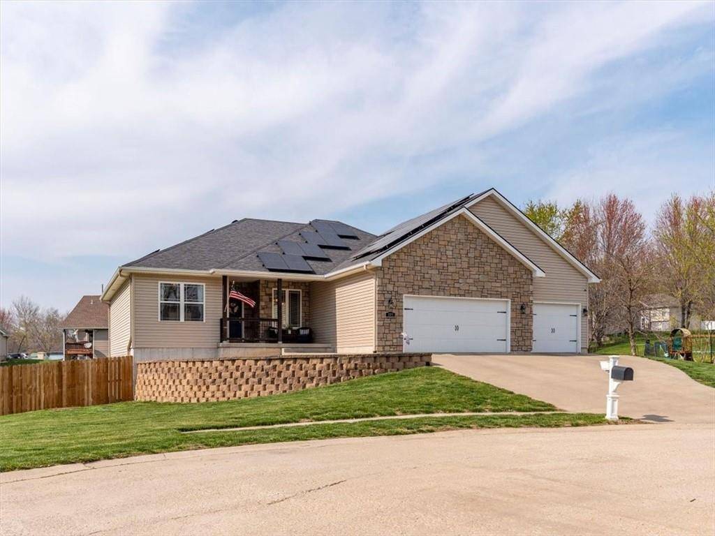 Savannah, MO 64485,105 Fox Den CT