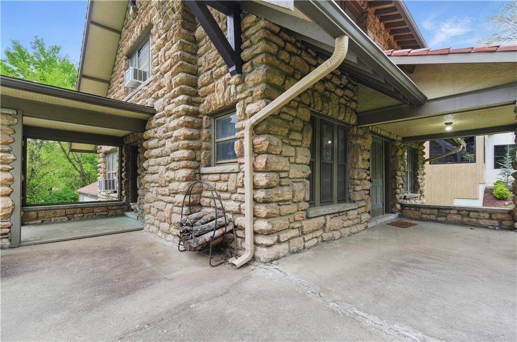 Kansas City, MO 64112,5334 Oak ST