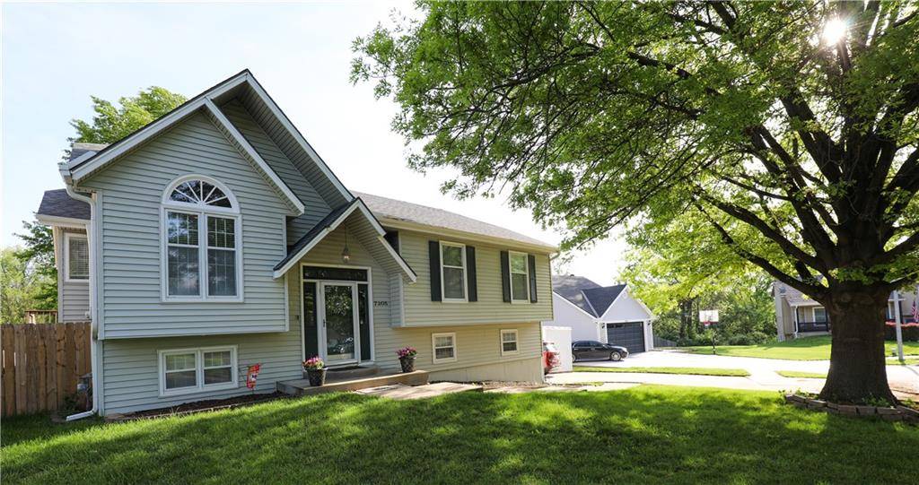 Pleasant Valley, MO 64068,7305 Chaddy CIR