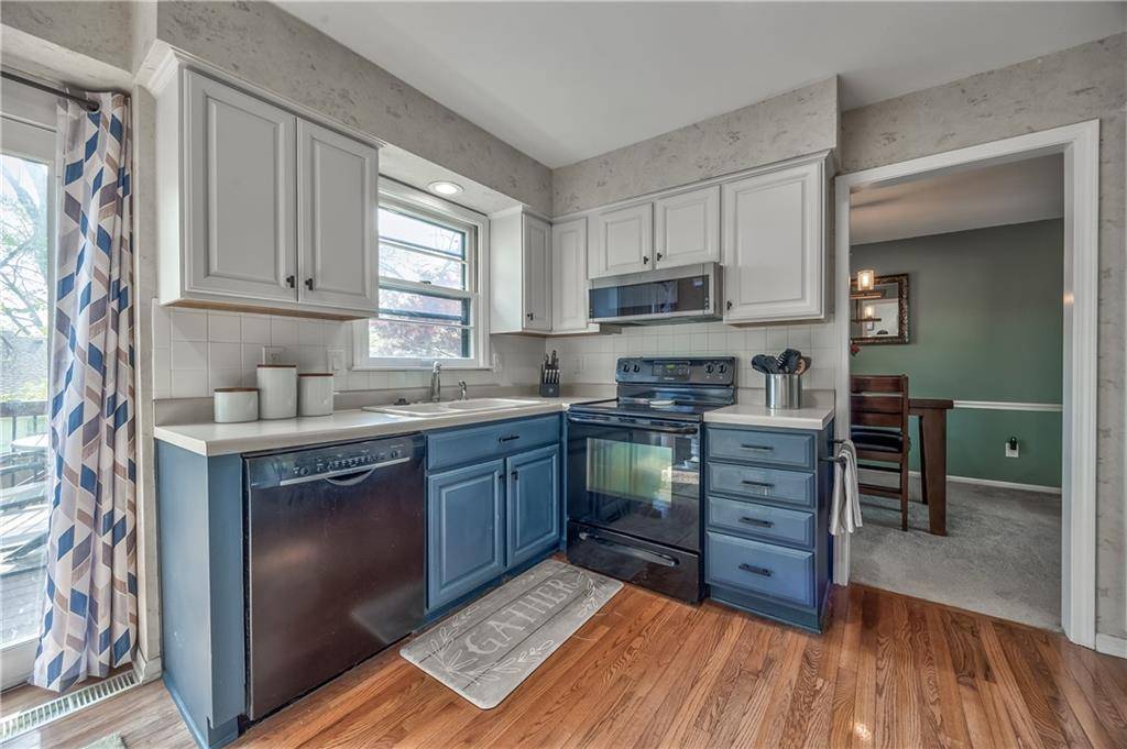 Lenexa, KS 66215,10421 Hauser ST