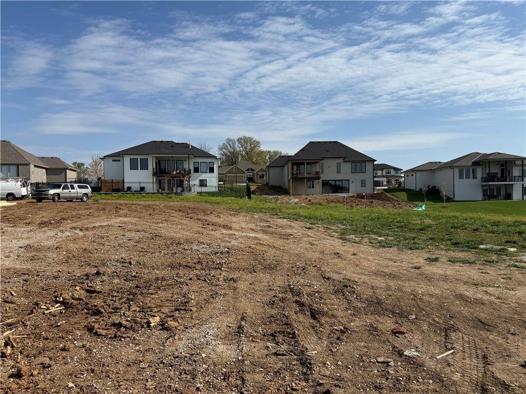 Grain Valley, MO 64029,2605 NE Crestview ST