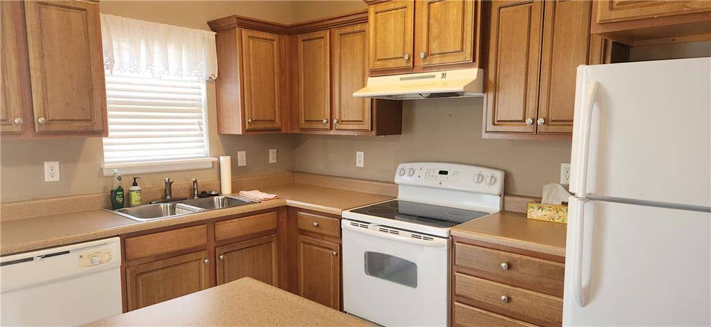 Louisburg, KS 66053,1219 S 3rd St East ST