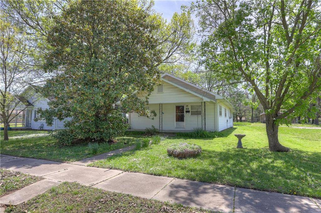 Pittsburg, KS 66762,908 E 11th ST