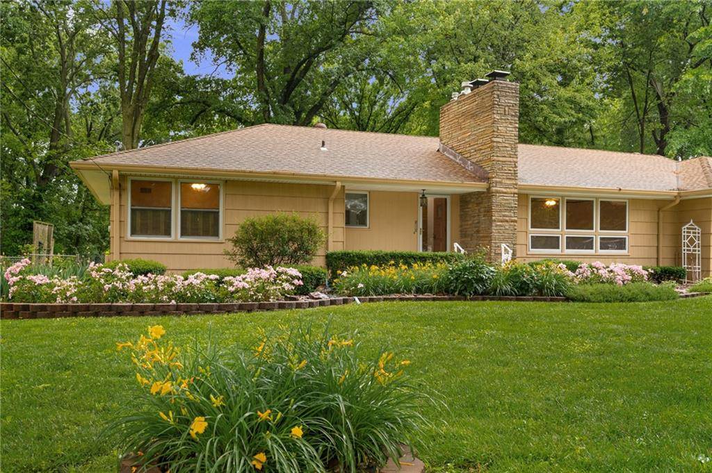 Overland Park, KS 66204,6810 Glenwood ST