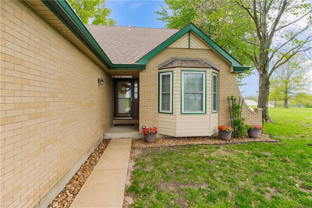 Odessa, MO 64076,7622 Newton RD
