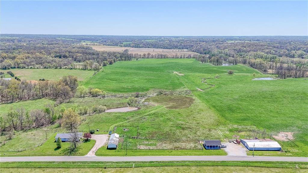 Chilhowee, MO 64733,258 SW JJ HWY