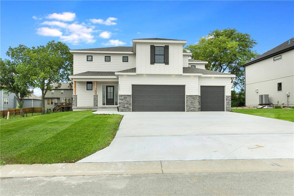 Lee's Summit, MO 64082,3904 SW Flintrock DR