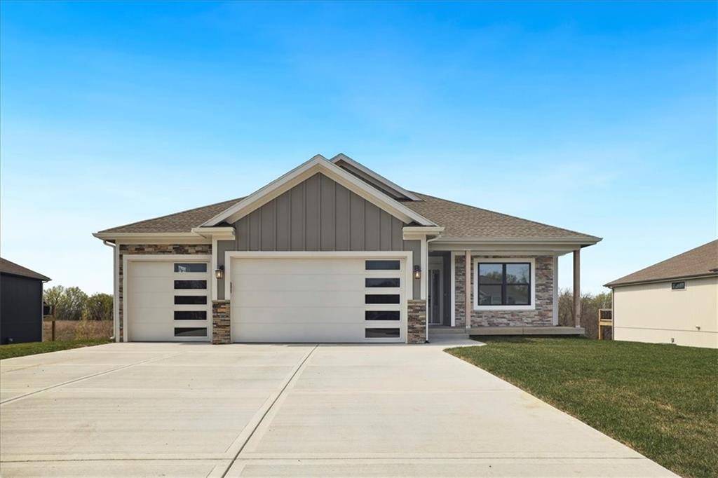 Smithville, MO 64089,609 Blackhawke DR