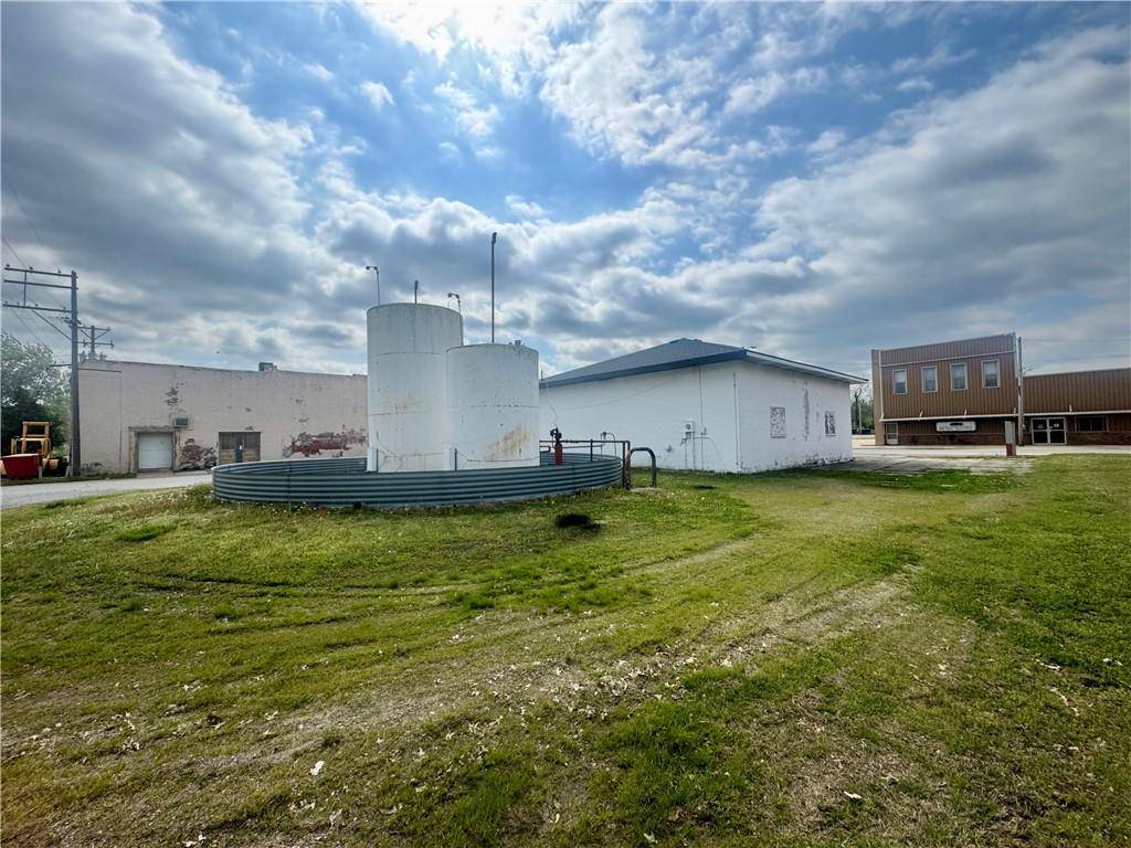 Weir, KS 66781,103 W Main ST