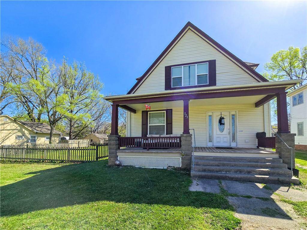 Ottawa, KS 66067,323 S Ash ST