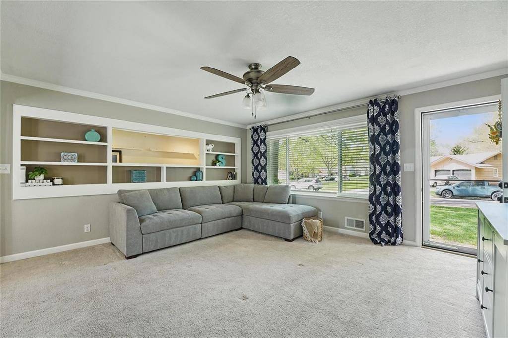 Overland Park, KS 66212,9211 W 98th TER