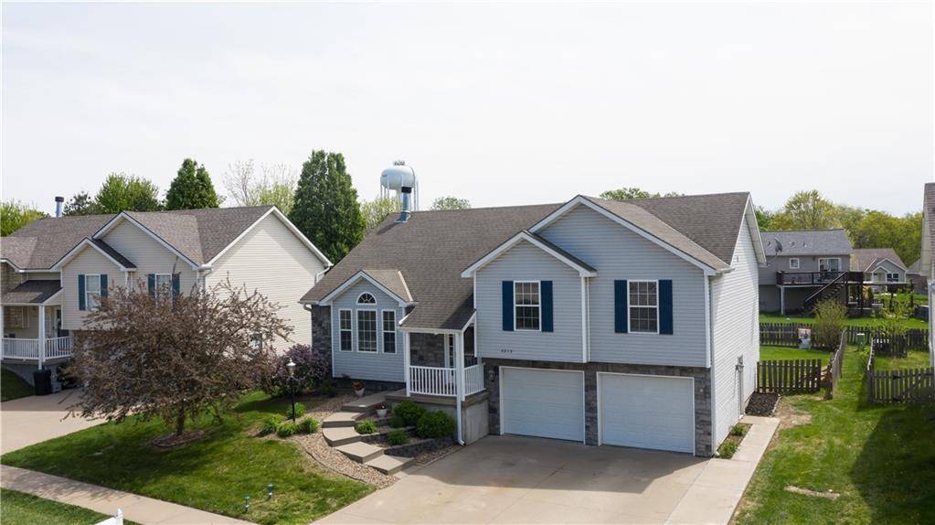 St Joseph, MO 64506,3213 Arbor Lake DR