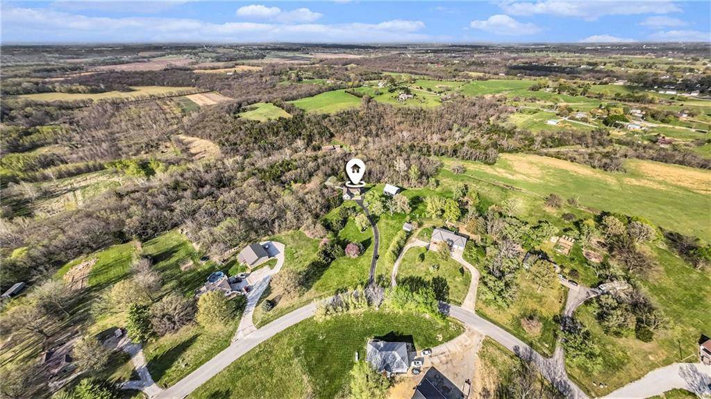 Smithville, MO 64089,8 Asher LN
