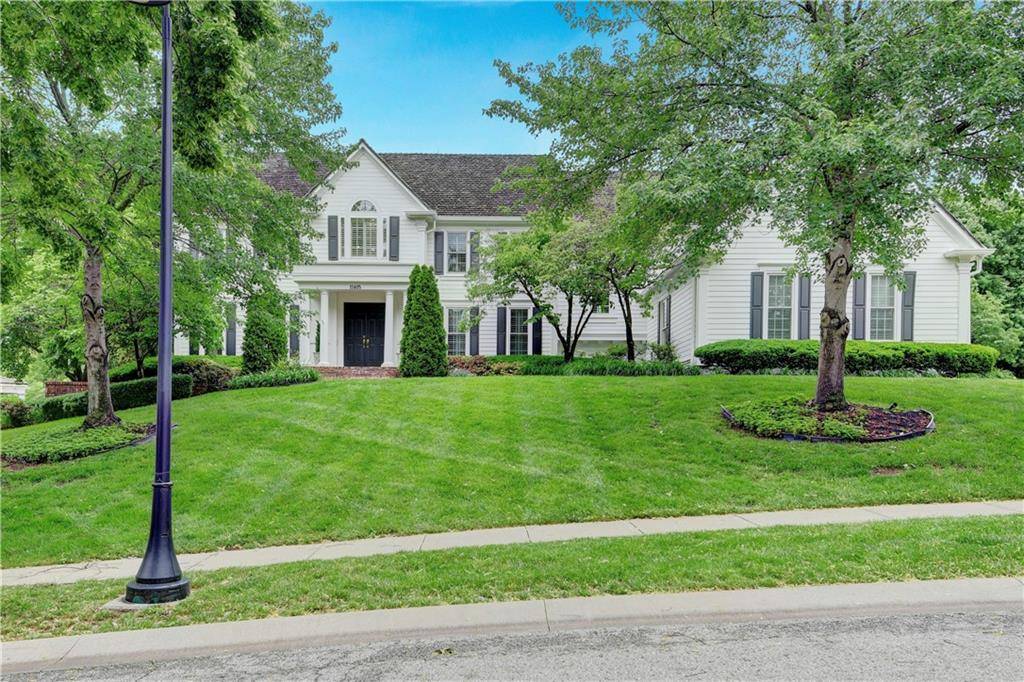 Leawood, KS 66211,11405 Manor ST