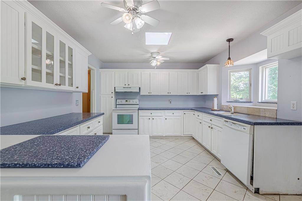 Oak Grove, MO 64075,704 SE 30 ST