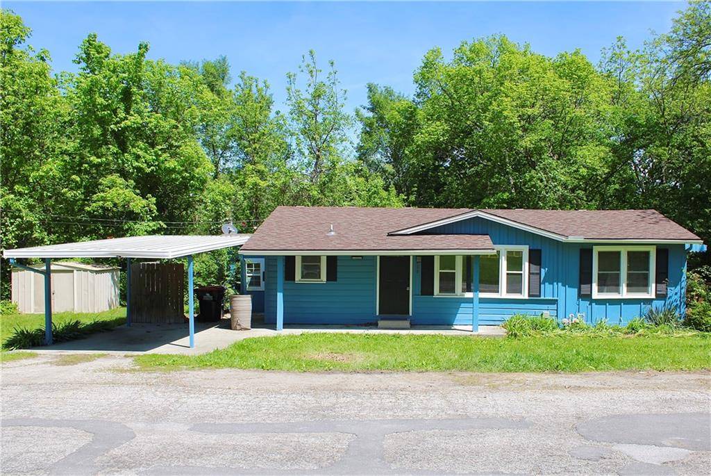 Greenwood, MO 64034,608 Walnut ST