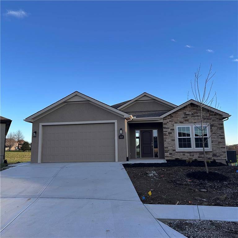 Kearney, MO 64060,2129 Greenfield PT #20