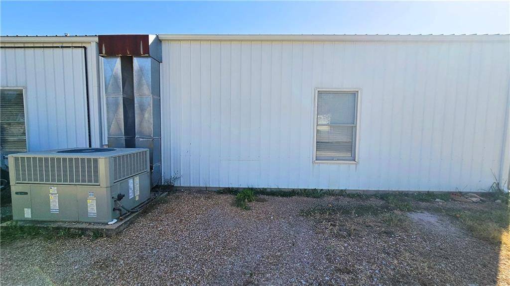 Fort Scott, KS 66701,1502 Scott AVE