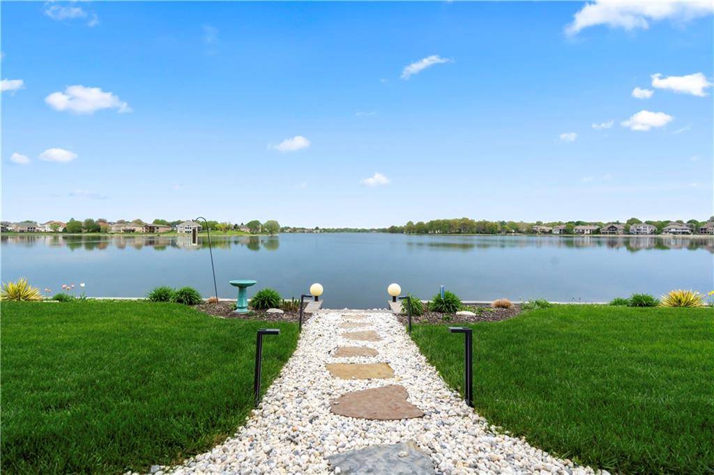 Lee's Summit, MO 64082,222 SW Tiller CT