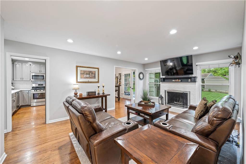 Overland Park, KS 66207,5815 W 100th ST
