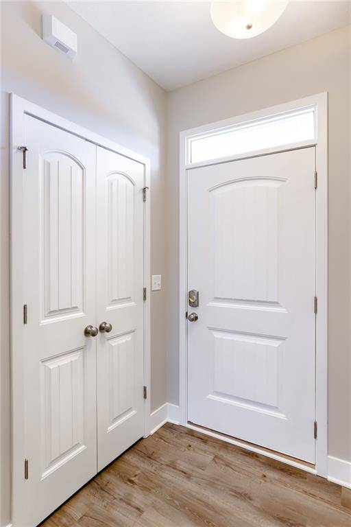 Blue Springs, MO 64014,409 SW Hawthorne LN