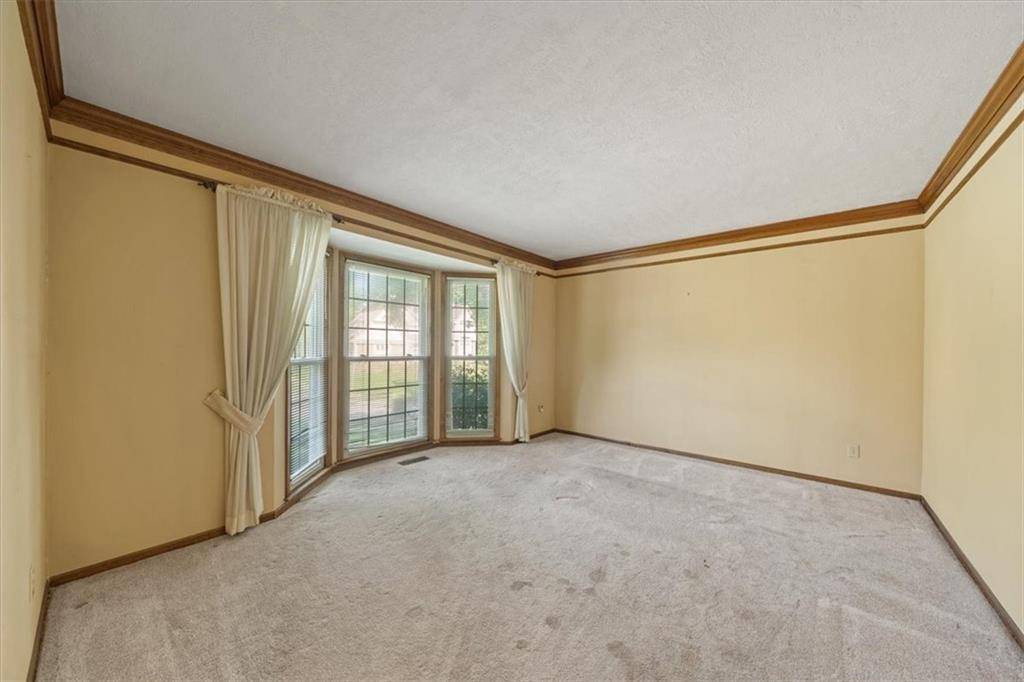 Lenexa, KS 66215,8003 Mullen RD