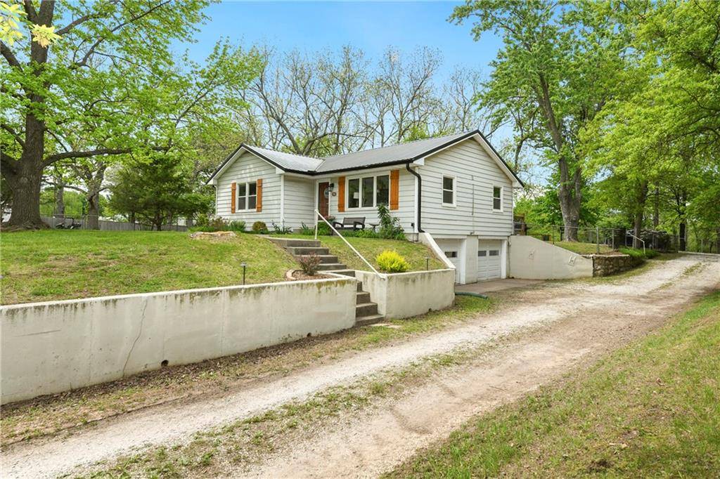 Peculiar, MO 64078,751 S State Route J HWY
