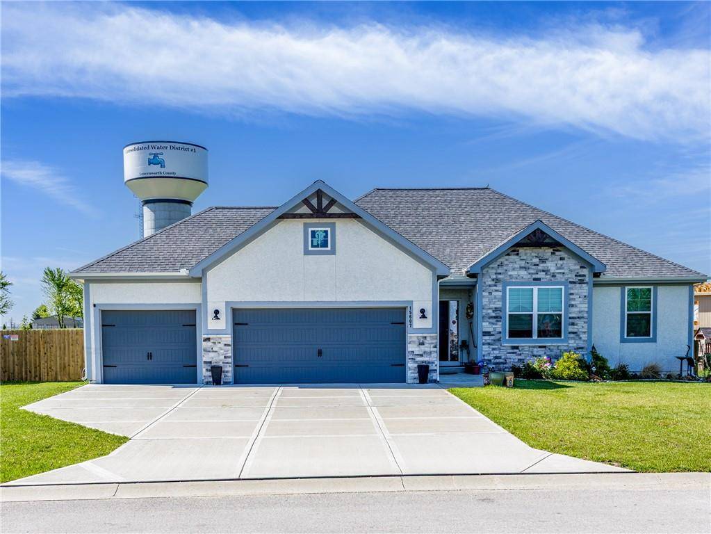Basehor, KS 66007,15607 Lakeside DR