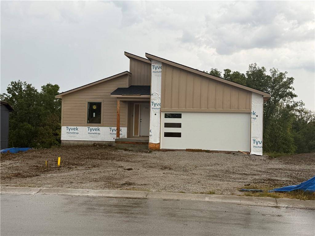 Oak Grove, MO 64075,704 21st ST