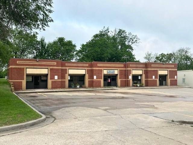 Nevada, MO 64772,322 S Prewitt LN