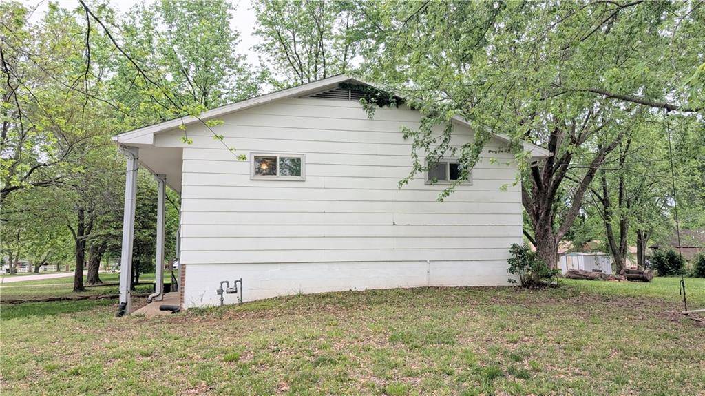 El Dorado Springs, MO 64744,1700 S Jackson ST