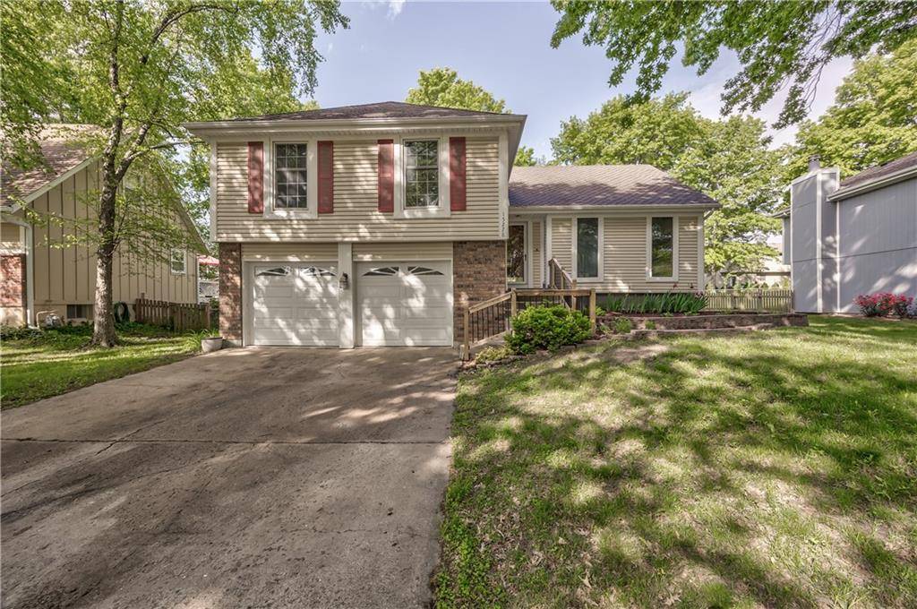 Overland Park, KS 66223,15278 Conser ST